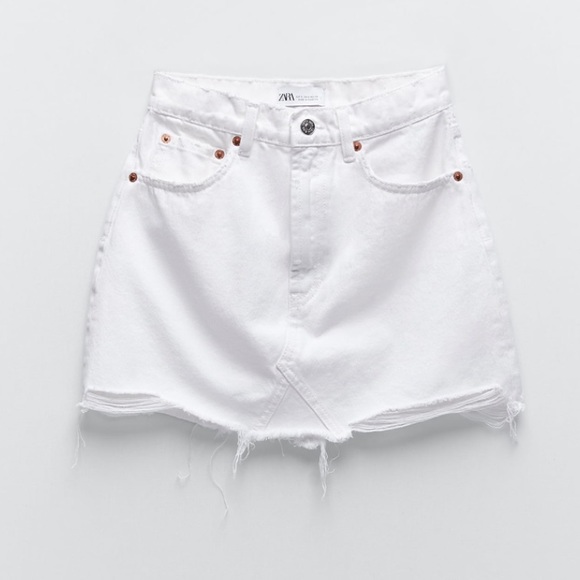 luxurious high waisted mini denim skirt rip detail - Picture 2 of 4